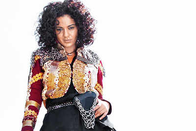 Kangana to reveal her cold, brutal avatar