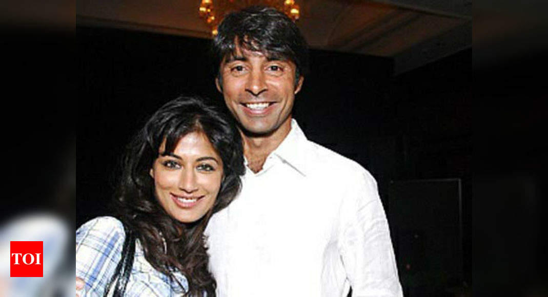 Chitrangda Singh, accused of 'copying opinions' on farmers