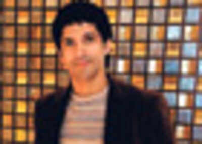 Farhan gets candid