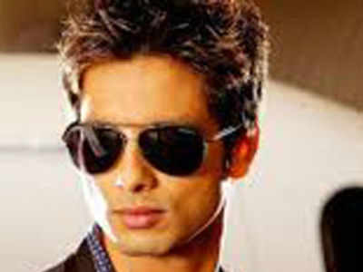 Who will be Shahid Kapoor's leading lady in 'Fake'?