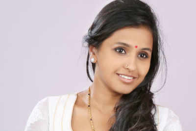 Narendra Modi to launch Smita's song in Hindi
