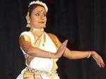 Mohiniyattam performance