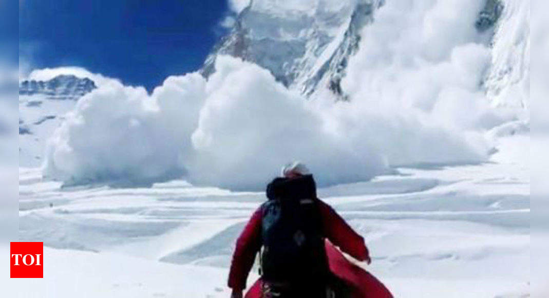 Nepal S Sherpas Mount Everest Disaster Nepal S Sherpas Agree To Resume Work Times Of India