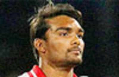 Sandeep relishes bowling with Johnson