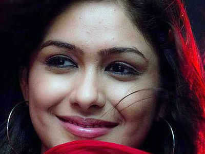 The idea to run away and get married excites me: Mrunal Thakur