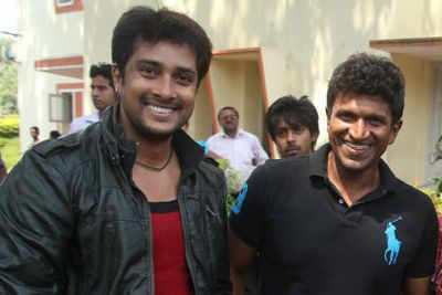 Puneeth Rajkumar visits Prem on the set of Fair and Lovely in Bangalore