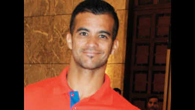 Delhi Daredevils player Duminy says its golf for him, Taj for his wife, at an event in Delhi