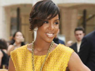Kelly Rowland 'secretly marries' manager beau