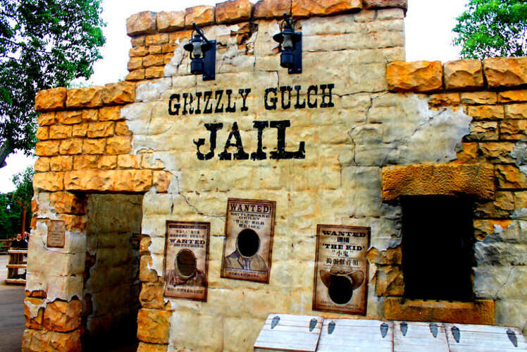 Grizzly Gulch