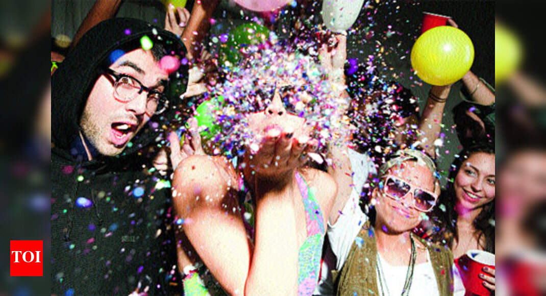 Host an IPL-themed party - Times of India