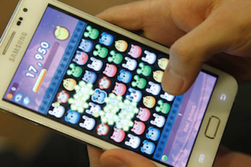 10 things to do with your old smartphone | Gadgets Now