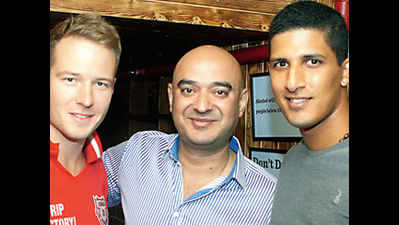 Kings XI Punjab and Delhi Daredevils players at a party hosted by Shiv Karan Singh in Delhi