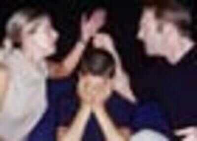 Violent parents make aggressive kids - Times of India