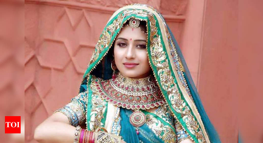 Rukaiya #JodhaAkbar | Traditional outfits, Jodha akbar, Desi beauty