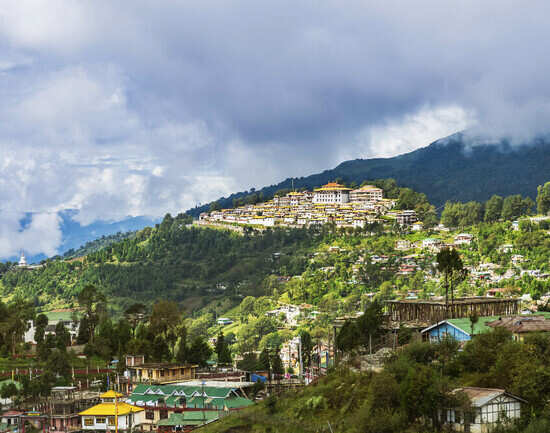4 offbeat summer getaways in India