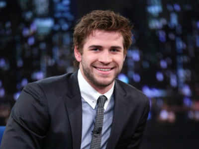 Liam Hemsworth injures ankle during Hunger Games shoot