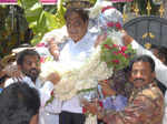 Amabreesh celebrates birthday with fans