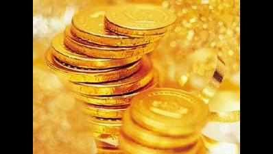 Government cuts import tariff value on gold, silver