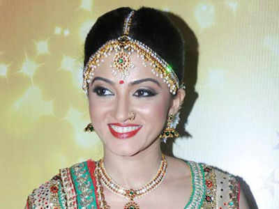 Suhasi Dhami the new Parvati in Devon Ke Dev Mahadev