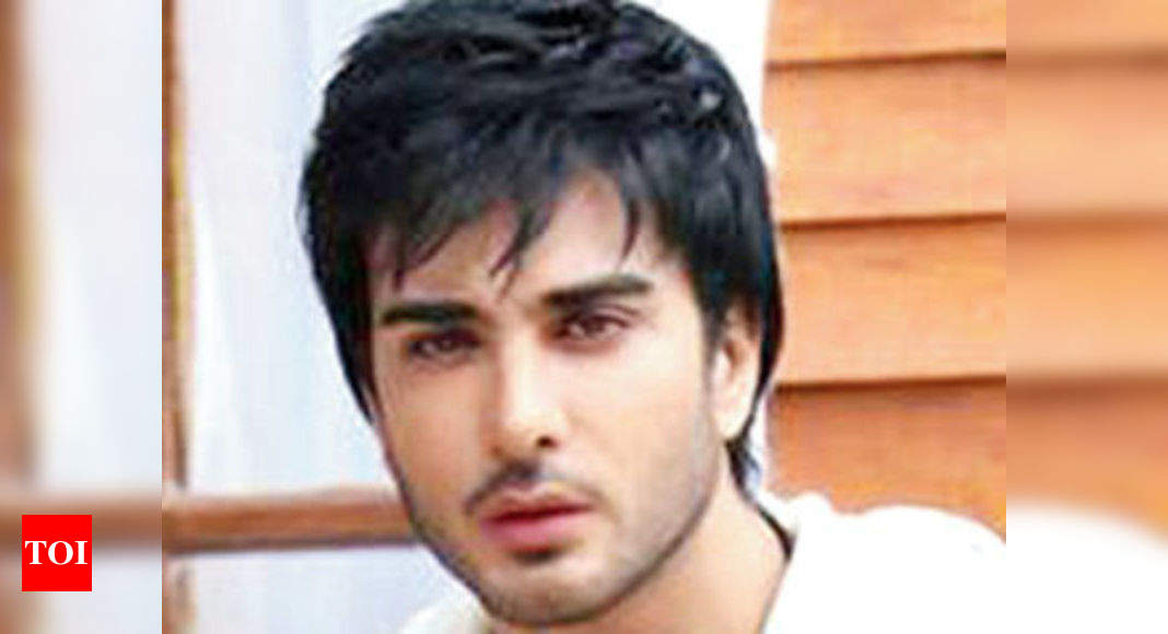 Pulkit Samrat Pakistani Actor Imran Abbas Naqvi Kicked About Being On Indian Tv Hindi Movie News Times Of India