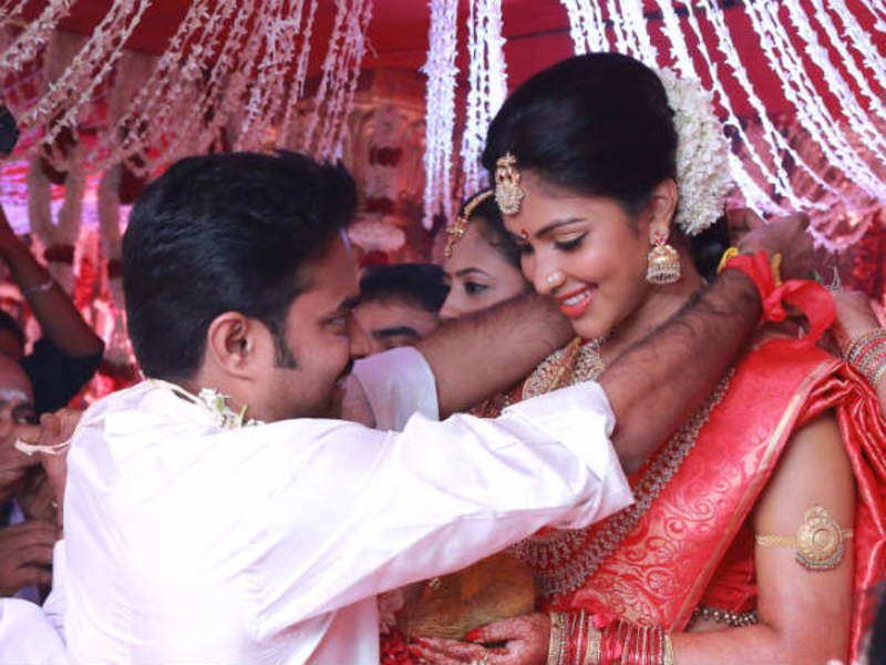 Amala and Vijay got married.