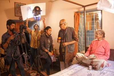 Debutant director's film adjudged best by Mahesh Bhatt