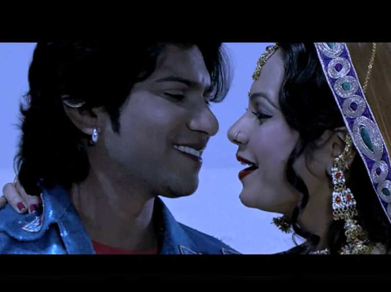 Vikram Thakor We are the first Gujarati movie to have shot at these