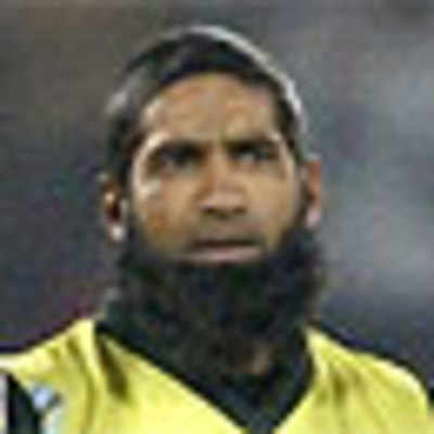 Yousuf recalled to Pakistan squad for West Indies ODIs