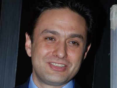 Ness Wadia dating heiress from the Middle-East ?