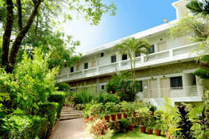 Mount Abu&rsquo;s best mid-range stays