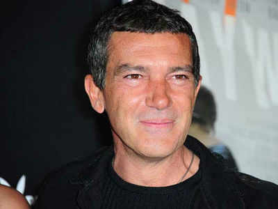 Antonio Banderas, Sharon Stone getting close to each other?