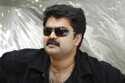 Anoop Menon to feature in yet another family entertainer