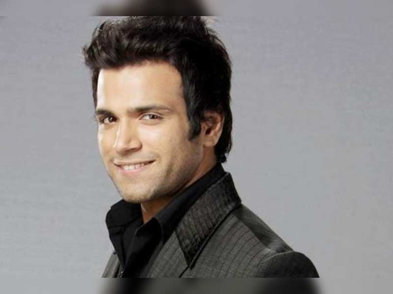 Rithvik Dhanjani turns werewolf for his TV show - Times of India