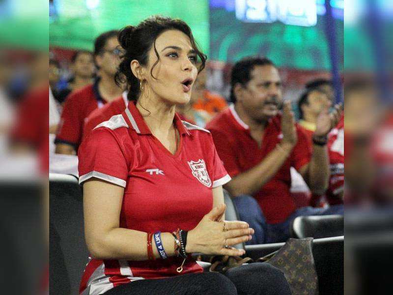 Preity Zinta posts explanation on Facebook Hindi Movie News Adult Picture