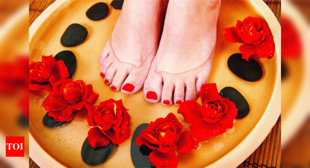 Want soft, beautiful feet? Opt for medicated pedicure, foot, pedicure, medicated pedicure