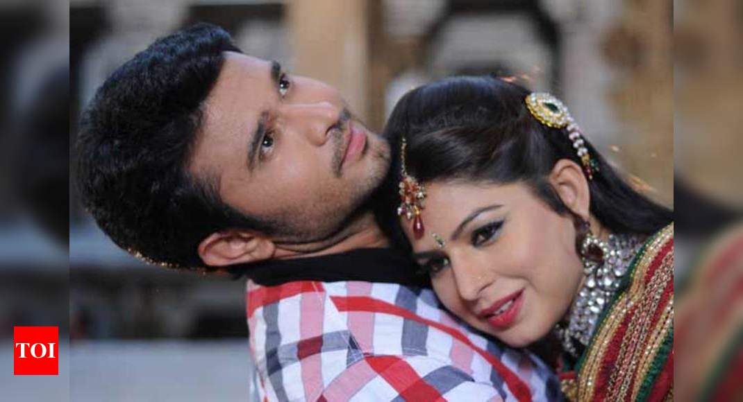 Yagnesh Dave Romance Finds Another Host In Aa To Prem Chhe