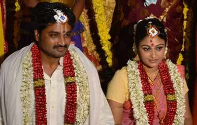 Saravanan and Meenakshi married in real life too