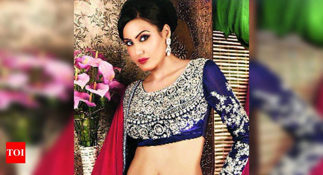 Kamya Punjabi: If I Am In Love, Why Should I Be A Darpok? - Times Of India