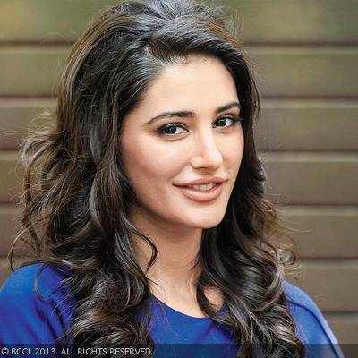 Nargis Fakhri looks dreamy in beige ethnic wear | Hindi Movie News - Times  of India