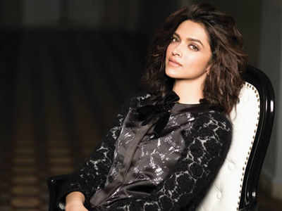 Deepika Padukone approached by foreigners on her trip