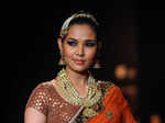 IIJW '14: Golecha Jewels