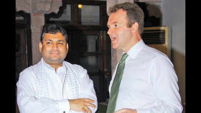 David Lelliott, British deputy high commissioner, hosted an iftaar party at Diggi Palace, Jaipur