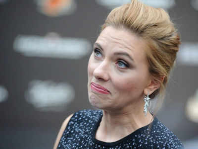 Scarlett Johansson to get married in August?