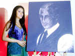 Unveiling 'Ghajini' paintings