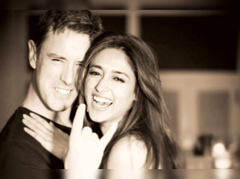 Ileana D’Cruz Ileana D'Cruz ’ ‘ring picture’ sparks engagement