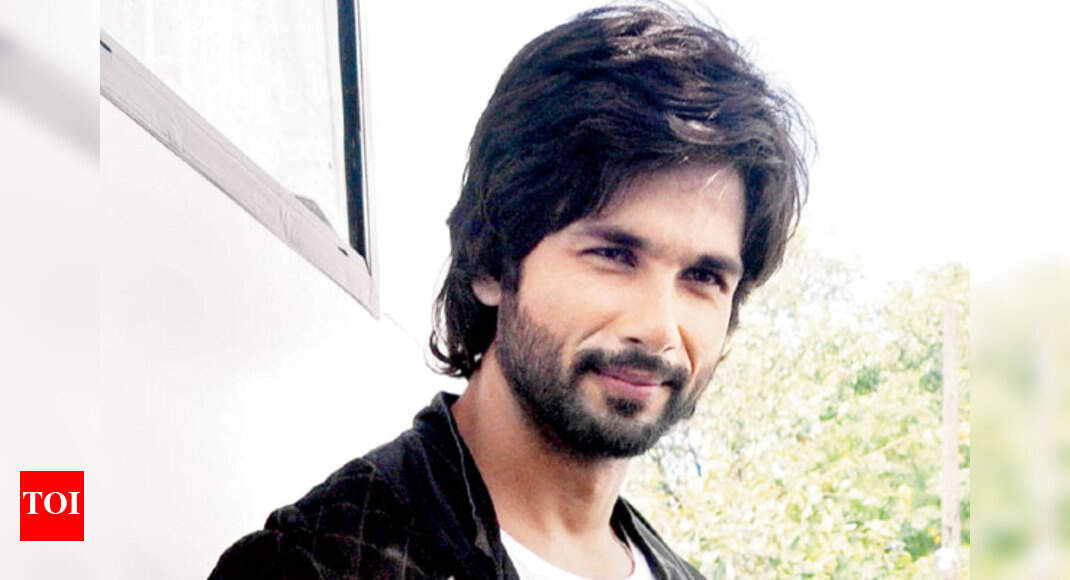 Doing emotional scenes comes naturally to Shahid | Hindi Movie News ...