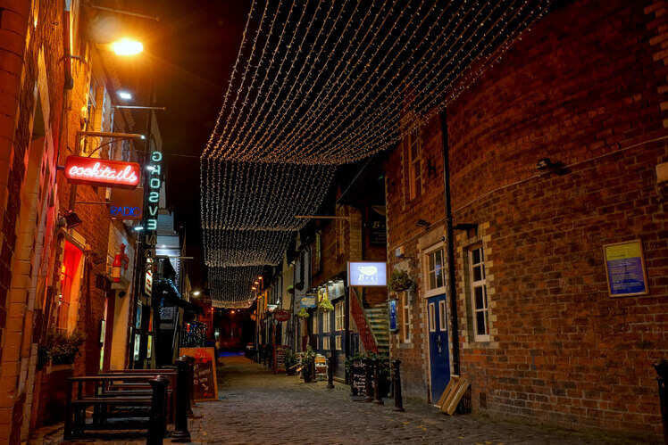 Wine and dine at Ashton Lane