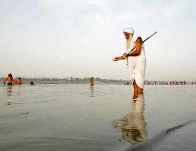 6 sewage plants to be set up as first step in Ganga cleaning