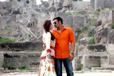 Ajay Devgn Shoots at Golconda fort after 2 decades for Singham Returns