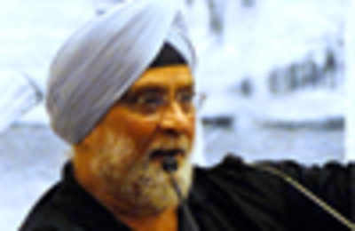 Sikh cagers should have rebelled: Bishan Singh Bedi on turban row